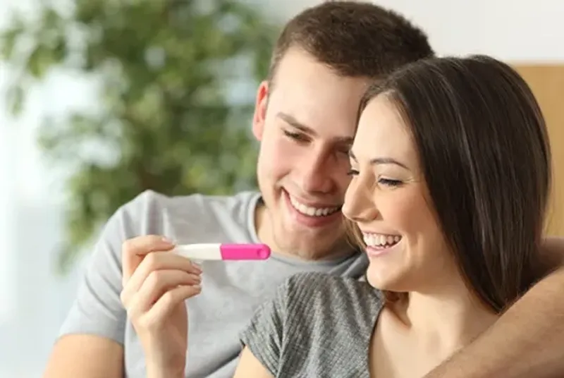 Should You Become a Mother Before the Age of 35?